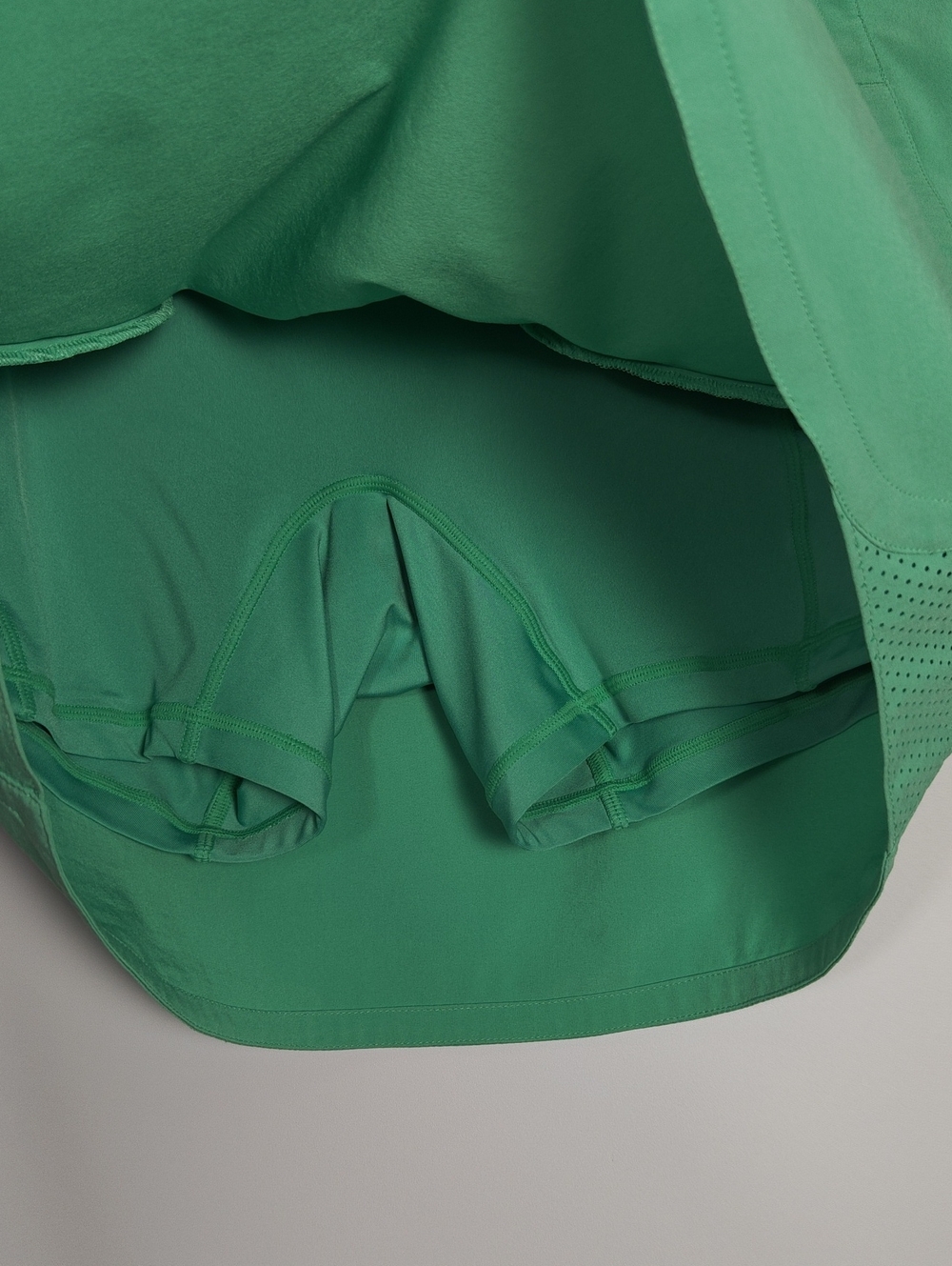 ATHLETA, RALPH LAUREN RLX Athletic Skort Duo in Green and Light Gray Size Med - Picture 8 of 16
